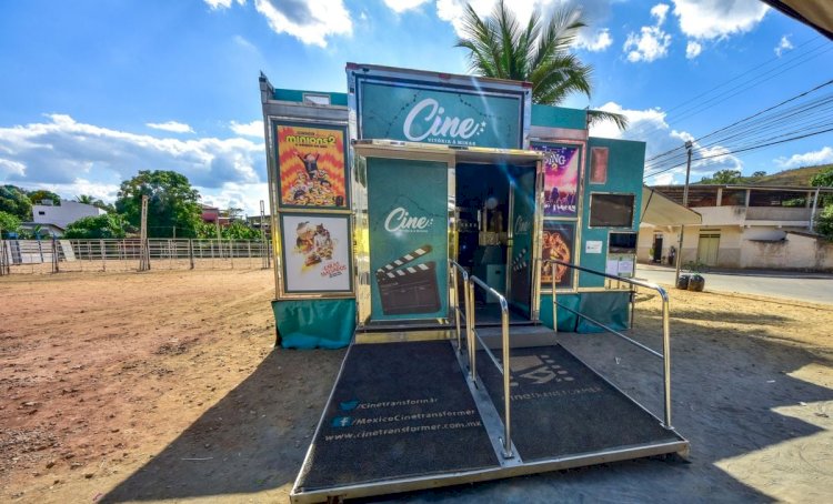Caminhão que vira sala de cinema levará sucessos da telona para Aracruz e mais cidades do ES