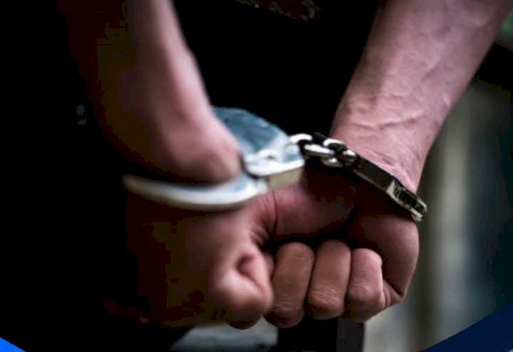 Polícia Militar cumpre mandado de prisão durante Operação  Sentinela, em Aracruz
