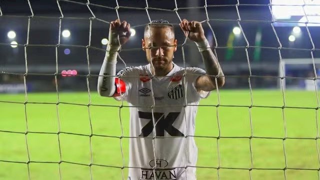 Santos vence Desportiva com gol de Neymar e invasão de campo encerra jogo mais cedo